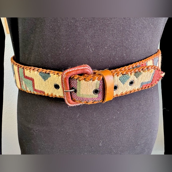 Vintage Accessories - Vintage Aztec Patterned Faux Leather Belt
